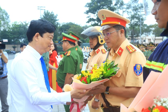 Giám đốc Công an Bình Dương phát lệnh tấn công mạnh các loại tội phạm- Ảnh 3.