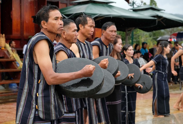 Đặc sắc lễ Mừng lúa mới của người K'Ho- Ảnh 3.