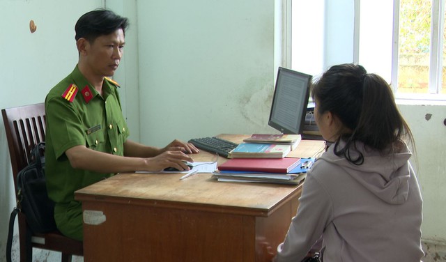 Long An, Tiền Giang: Lừa đảo tinh vi nhắm đến chủ ô tô, cửa hàng điện thoại- Ảnh 1.