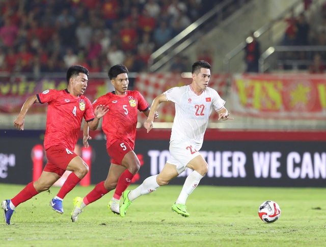 Bảng xếp hạng AFF Cup 2024 mới nhất: Việt Nam lấy lại ngôi đầu, đẩy Indonesia vào thế khó- Ảnh 3.