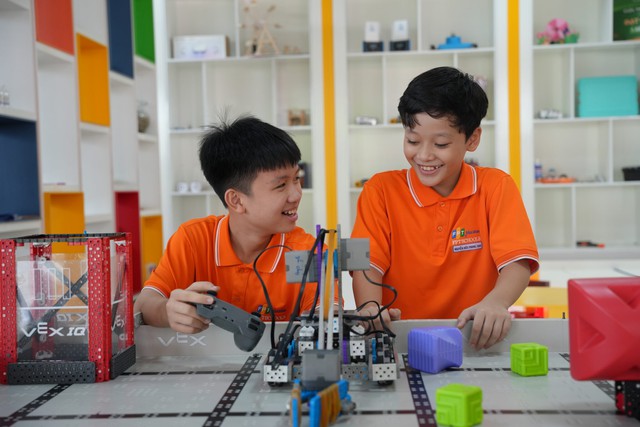 Học sinh FPT Schools trong một giờ học tại trường.