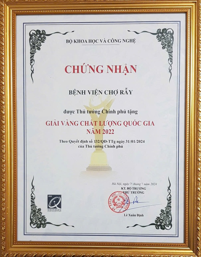 Bệnh viện Chợ Rẫy xuất sắc đạt Giải vàng chất lượng quốc gia năm 2024- Ảnh 1.