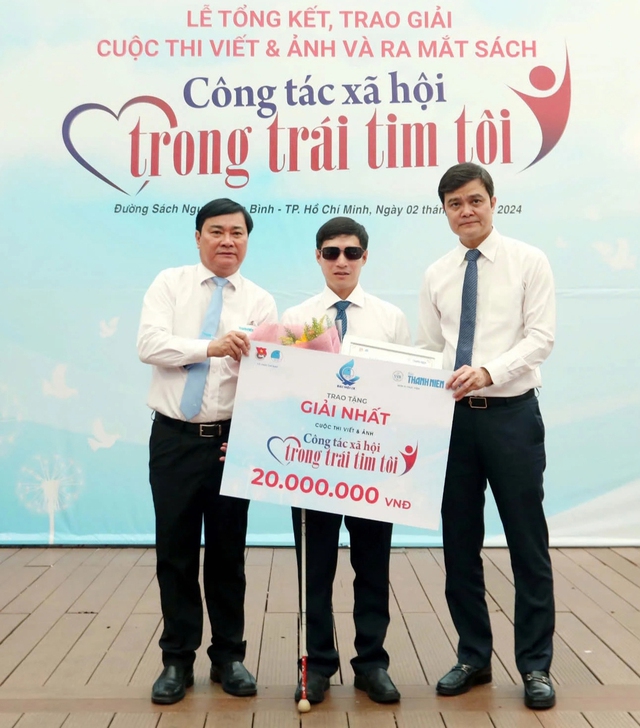 Tôn vinh những 'trái tim' luôn hướng đến cộng đồng- Ảnh 2.