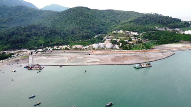 Khu thương mại tự do: Lãnh đạo TP.Đà Nẵng nói gì về đề xuất lấn biển?- Ảnh 1.