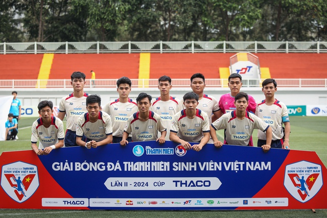 Đội Trường ĐH Sư phạm TP.HCM trong trận play-off ở mùa lần II