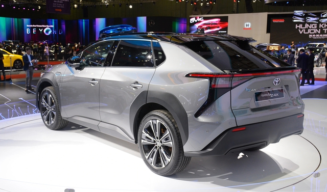 H&atilde;ng xe phổ th&ocirc;ng Nhật Bản ph&aacute;t triển pin &ocirc; t&ocirc; điện d&ugrave;ng được 40 năm - Ảnh 2.