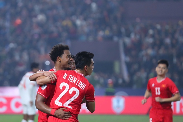 Xuân Son quá tuyệt vời, Việt Nam còn đợi khi nào mới lại vô địch AFF Cup nữa đây- Ảnh 4.