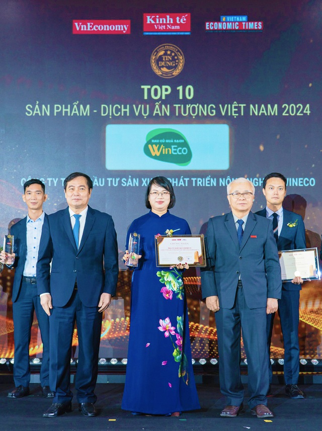 Rau củ quả WinEco trong Top 10 sản phẩm, dịch vụ ấn tượng năm 2024- Ảnh 1.