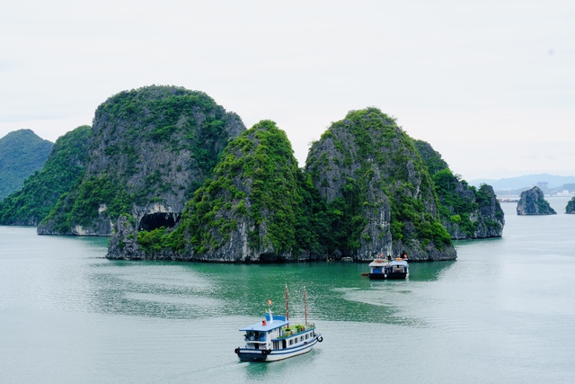 'Vịnh Hạ Long bị loại khỏi danh sách di sản UNESCO' là thông tin sai sự thật- Ảnh 2.