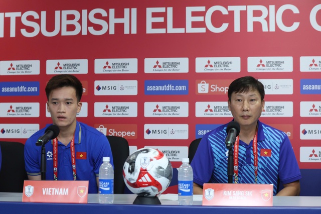 HLV Kim đặc biệt lo ngại 1 &lsquo;vũ kh&iacute;&rsquo; của Singapore, muốn Việt Nam v&ocirc; địch AFF Cup- Ảnh 2.