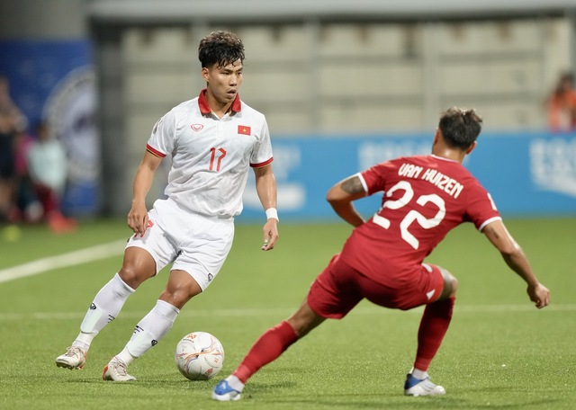 AFF Cup 2024, Singapore 0-2 đội tuyển Việt Nam: Tiến Linh và Xuân Son cùng lập công- Ảnh 1.