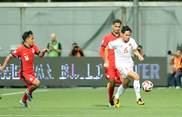 Nóng: Vĩ Hào khởi sắc, U.23 Việt Nam lo sốt vó vì Văn Trường nhập viện khẩn- Ảnh 3.