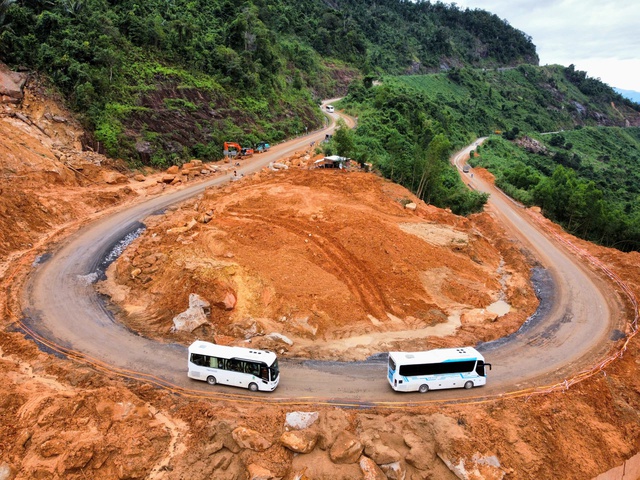 Hoàn toàn thông xe qua đèo Khánh Lê- Ảnh 1.