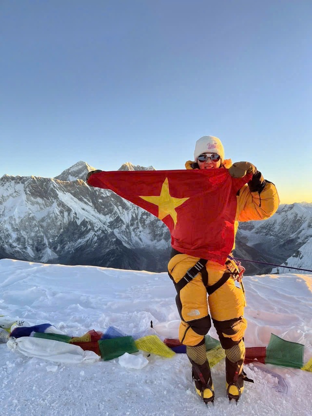 Nguyễn Thanh Bình kể về câu chuyện chinh phục Ama Dablam- Ảnh 3.