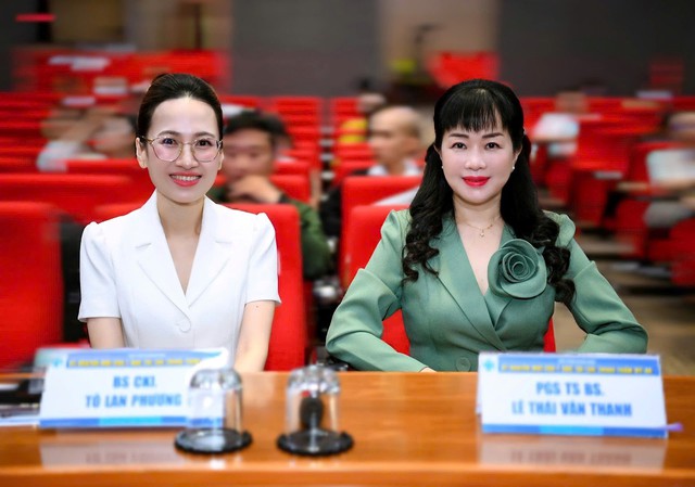 PGS-TS-BS Lê Thái Vân Thanh và Bác sĩ Tô Lan Phương