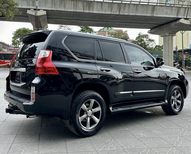 Lexus GX 460 rao giá ngang Hyundai Santa Fe 2024 sau 13 năm sử dụng- Ảnh 2.