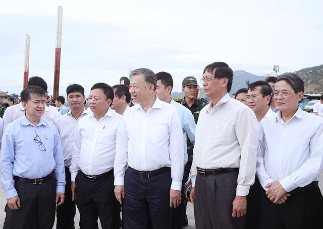 Tin tức đặc biệt trên báo in Thanh Niên 6.12.2024- Ảnh 1.