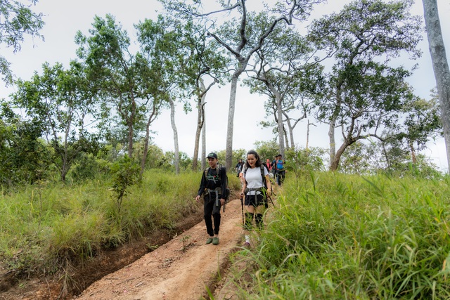 Trekking Tà Năng - Phan Dũng tuyệt đẹp Việt Nam, nhớ rapper Đen Vâu để bao dung- Ảnh 6.