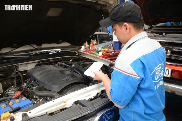 Dấu hiệu nhận biết &ocirc; t&ocirc; đ&atilde; qua sử dụng c&oacute; lịch sử thay dầu muộn - Ảnh 2.