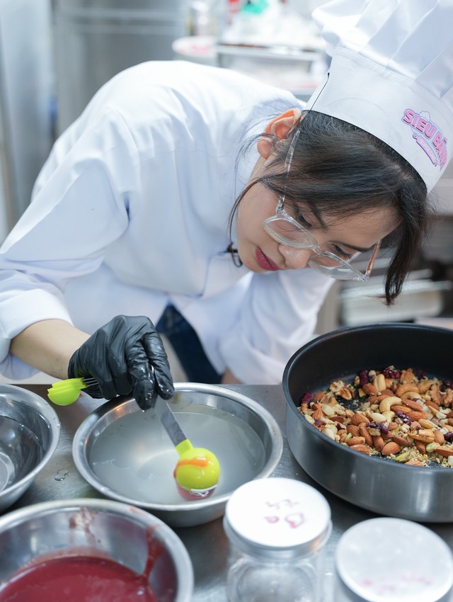 'Siêu bánh' với đoàn tàu Bắc - Nam giúp Bảo Khanh trở thành quán quân 'Super Cake' - Ảnh 1.