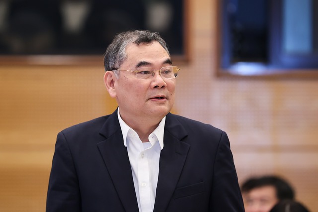 'Phó tổng giám đốc Tập đoàn Phúc Sơn mới học hết lớp 4'- Ảnh 1. 'Phó tổng giám đốc Tập đoàn Phúc Sơn mới học hết lớp 4'- Ảnh 1.