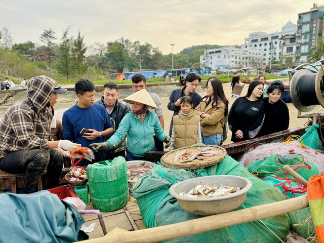 Thi ảnh Khát vọng năm rồng: Săn 'lộc trời' ngày tết- Ảnh 3.