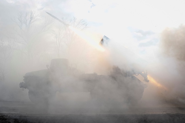 Chiến sự Ukraine ngày 719: Vũ khí mới của Ukraine có thể tấn công sâu ở Nga?- Ảnh 1.