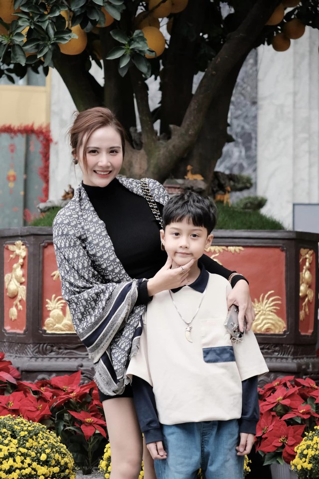 Mẹ đơn thân Quỳnh Lương tận hưởng ngày Valentine bên ‘người đặc biệt’- Ảnh 4.