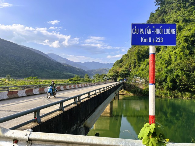 Tìm lại những anh hùng: 'Con xa bố mãi rồi, giờ phải ở gần'- Ảnh 6.