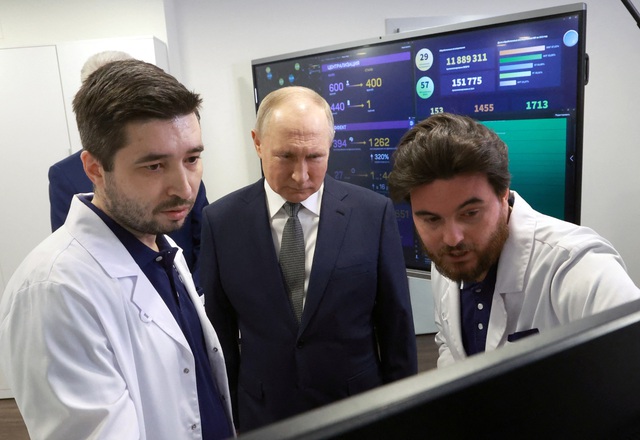 Tổng thống Putin nói Nga sắp tạo ra vắc xin ngừa ung thư- Ảnh 1.