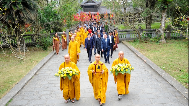 Khai hội ở ngôi chùa mỗi ngày Tết có hơn 3 vạn du khách ghé thăm- Ảnh 2.