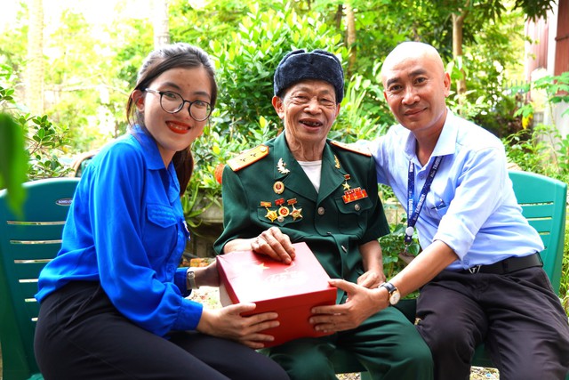 Tìm lại những anh hùng: 'Đồng đội hy sinh cho mình được sống, nên phải sống tốt'- Ảnh 4.