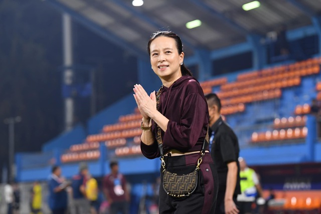 Madam Pang lộ tham vọng đưa đội tuyển Thái Lan đến World Cup 2026- Ảnh 1.