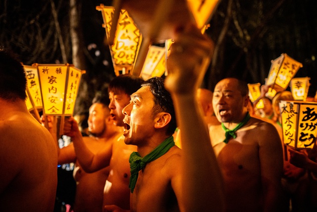 Lễ hội 'đàn ông khỏa thân' ở Nhật bị xóa sổ vì xã hội già hóa- Ảnh 1.