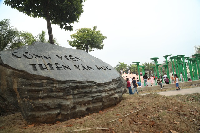 Hà Nội tạm mở cửa công viên Thiên văn học 260 tỉ sau 4 năm 'trùm mền'- Ảnh 2.