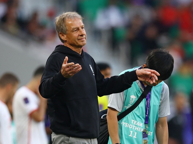 HLV Klinsmann ca ngợi bản thân trên báo chí Đức, khán giả Hàn Quốc phẫn nộ- Ảnh 2.