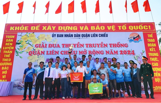 TP.Đà Nẵng: Gần 200 tay chèo tranh tài đua thuyền trên sông Cu Đê- Ảnh 3.