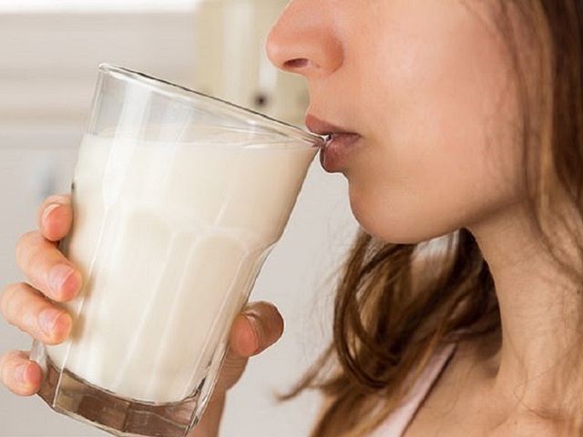 Lợi ích bất ngờ của sữa với cholesterol trong máu- Ảnh 1.