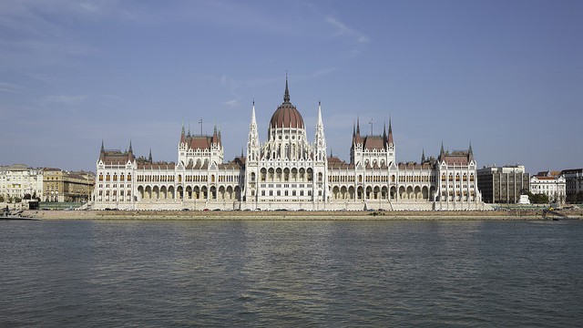 Khám phá những điều thú vị tại Budapest, Hungary: Thủ đô cổ kính bên bờ sông Danube- Ảnh 1.