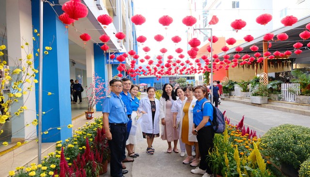 Để bệnh nhi c&oacute; th&ecirc;m kh&ocirc;ng kh&iacute; ng&agrave;y tết- Ảnh 1.