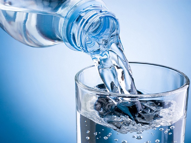 Uống nước thế nào để cải thiện sức khỏe tim mạch?- Ảnh 1.