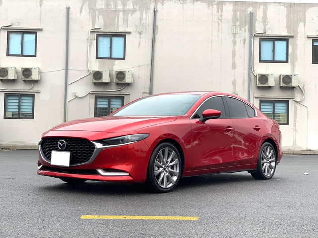 Mazda3 tại Việt Nam bổ sung bản cao cấp, giá 739 triệu đồng  - Ảnh 1.