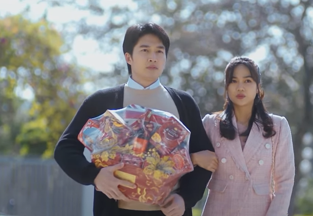 Phim ‘Gặp em ngày nắng’ tập 4: Huy có bị bà nội lật tẩy?- Ảnh 1. Phim ‘Gặp em ngày nắng’ tập 4: Huy có bị bà nội lật tẩy?- Ảnh 1.