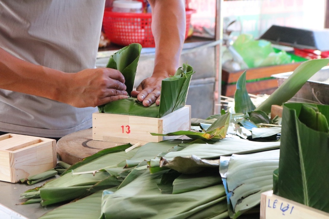 'Độc lạ' với bánh chưng xanh có nhân... tình thương- Ảnh 8.