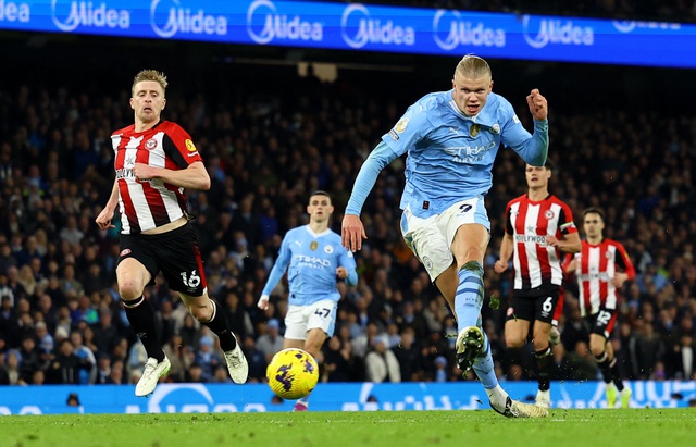 Haaland phá dớp trước Brentford, sánh ngang kỷ lục của Harry Kane- Ảnh 1.