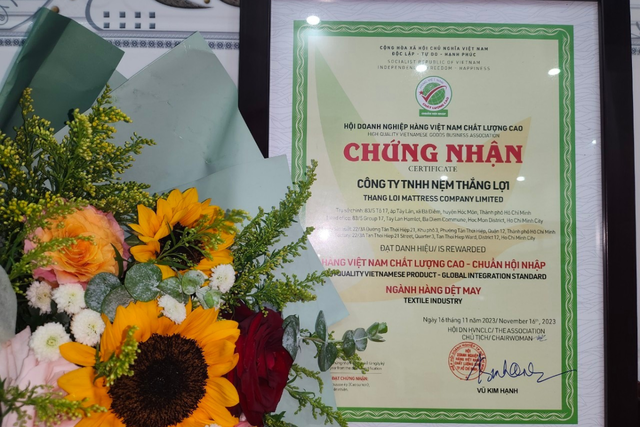  Nệm Thắng Lợi vinh dự được bầu chọn 'Hàng Việt Nam chất lượng cao, Chuẩn hội nhập'- Ảnh 1.