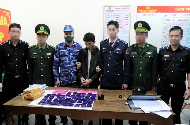 Quảng Bình: Vây bắt nghi phạm vận chuyển hơn 11.000 viên ma túy- Ảnh 1.