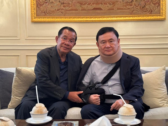 Ông Hun Sen thăm ông Thaksin Shinawatra- Ảnh 1.