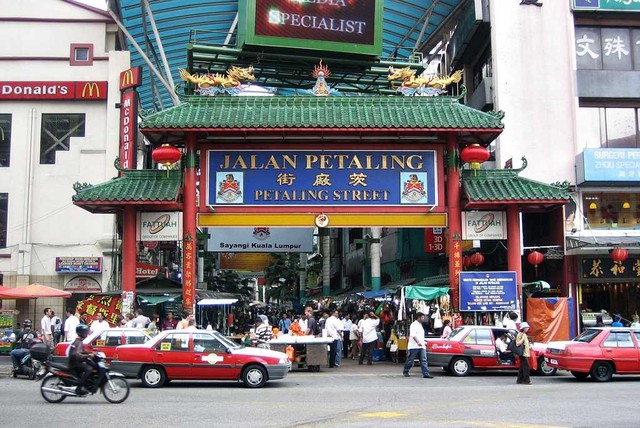 Địa điểm mua sắm giá rẻ cho du khách khi du lịch Malaysia- Ảnh 3.