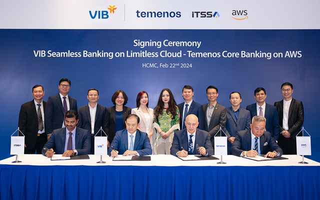 Lễ ký kết triển khai dự án hiện đại hóa Core banking giữa VIB và các đối tác sáng ngày 22.2.2024